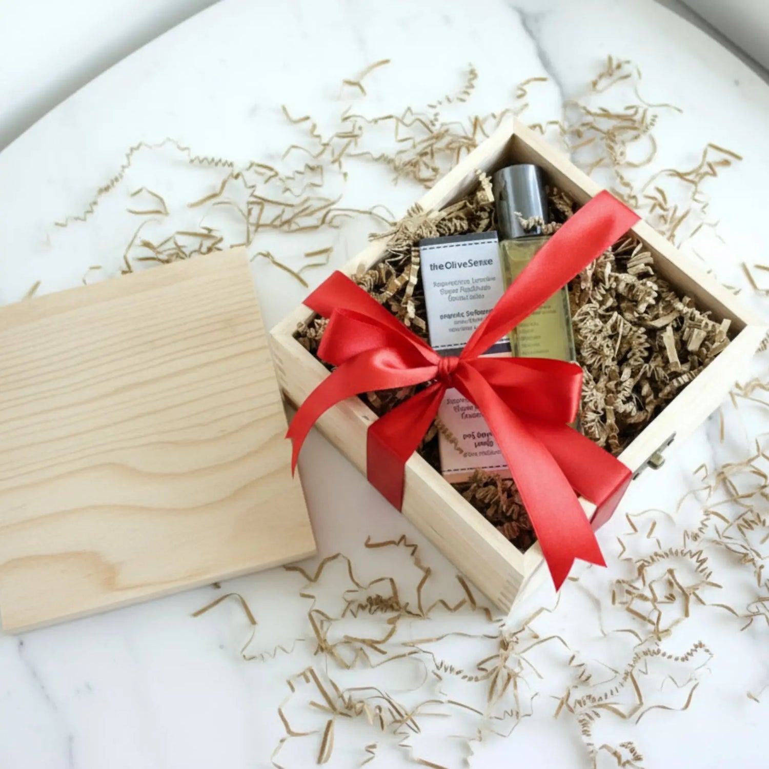 Medium giftbox with 2 soap bar 50gr &  1 Blend of precious oils 50ml