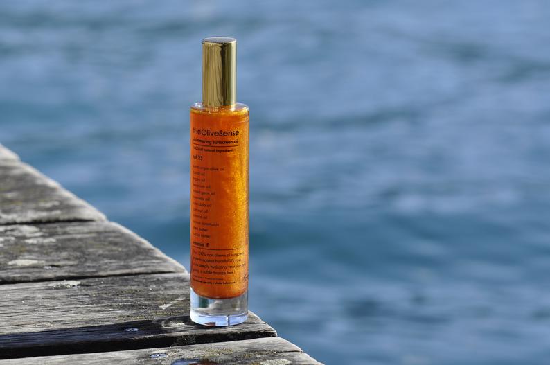 Shimmering sunscreen oil with vitamin E & mica – SPF 25